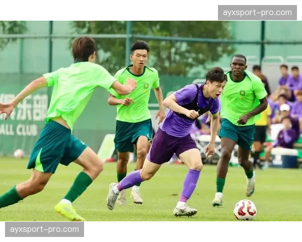 季前训练营首日，多支球队出现新面孔试训身影