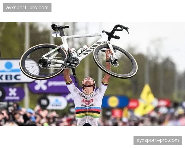 穿越弗兰德斯赛：马修·范德普尔爆冷击败一众冲刺手